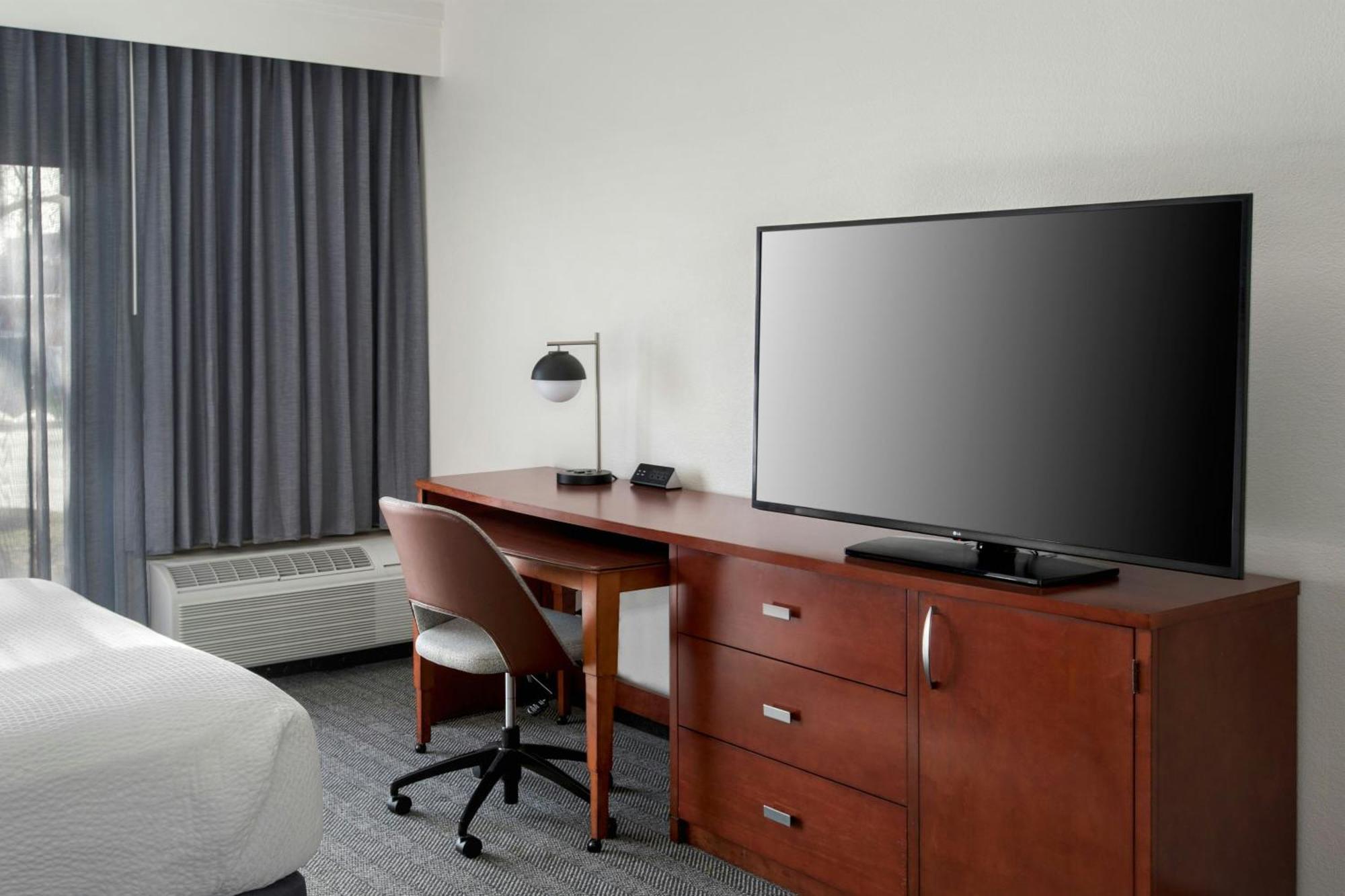 Courtyard By Marriott Silver Spring North/White Oak Eksteriør bilde